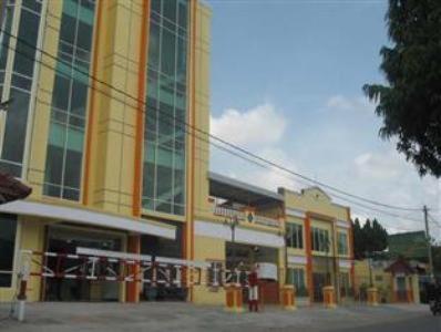 Top Star Hotel Cepu Exterior photo